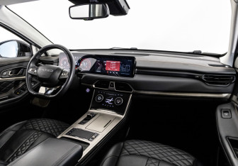 Подержанный автомобиль Exeed TXL 2023 года (9 фото)