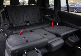 Подержанный автомобиль BMW X7 2020 года (37 фото)