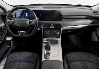 Подержанный автомобиль Exeed TXL 2023 года (15 фото)