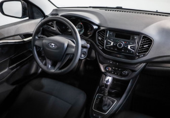 Подержанный автомобиль LADA (ВАЗ) Vesta Sedan 2020 года (8 фото)