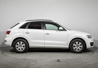 Подержанный автомобиль Audi Q3 2012 года (4 фото)