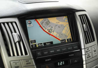 Подержанный автомобиль Lexus RX 2008 года (14 фото)