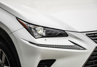 Подержанный автомобиль Lexus NX 2017 года (11 фото)