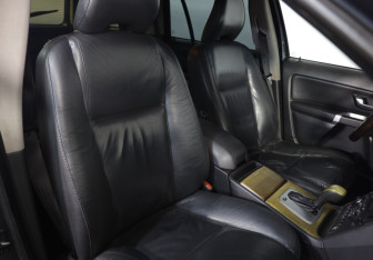 Подержанный автомобиль Volvo XC90 2008 года (16 фото)