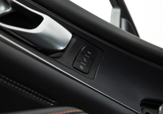 Подержанный автомобиль Changan UNI-K 2023 года (23 фото)