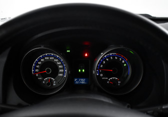 Подержанный автомобиль Mitsubishi Pajero 2011 года (22 фото)