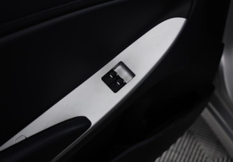 Подержанный автомобиль Hyundai Solaris Sedan 2013 года (14 фото)