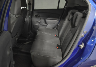 Подержанный автомобиль Renault Logan Sedan 2018 года (11 фото)