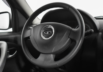 Подержанный автомобиль LADA (ВАЗ) Largus Wagon 2014 года (14 фото)