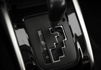 Подержанный автомобиль Mitsubishi L200 2015 года (16 фото)