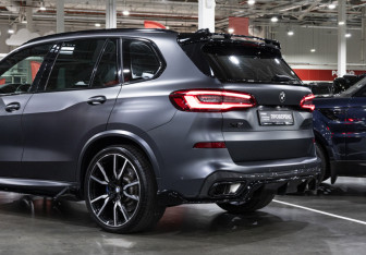 Подержанный автомобиль BMW X5 2019 года (15 фото)