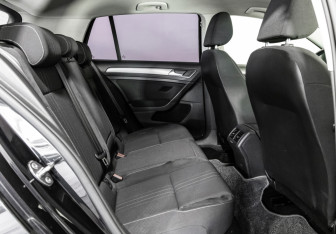 Подержанный автомобиль Volkswagen Golf Hatchback 2013 года (14 фото)