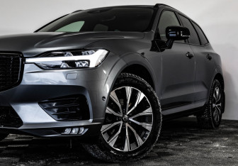 Подержанный автомобиль Volvo XC60 2021 года (2 фото)