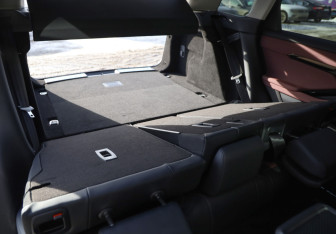 Подержанный автомобиль Land Rover Range Rover Evoque 2024 года (36 фото)