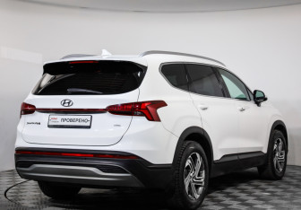 Подержанный автомобиль Hyundai Santa Fe 2023 года (5 фото)