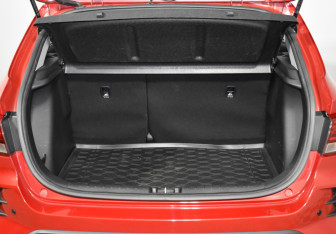 Подержанный автомобиль Kia Rio Hatchback 2021 года (20 фото)