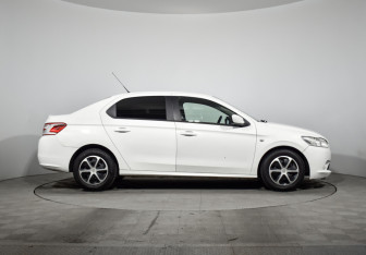 Подержанный автомобиль Peugeot 301 2013 года (4 фото)