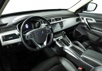 Подержанный автомобиль Geely Atlas 2019 года (11 фото)