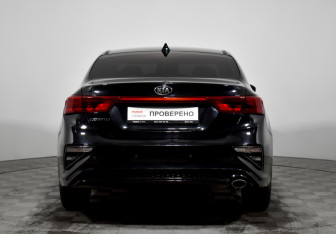 Подержанный автомобиль Kia Cerato Sedan 2021 года (6 фото)