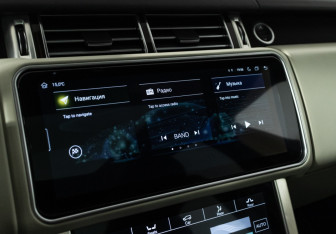 Подержанный автомобиль Land Rover Range Rover 2015 года (19 фото)