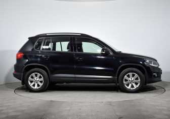 Подержанный автомобиль Volkswagen Tiguan 2013 года (4 фото)