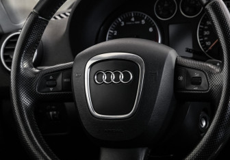 Подержанный автомобиль Audi A3 Hatchback 2008 года (11 фото)