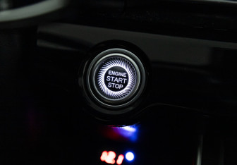 Подержанный автомобиль Omoda C5 2023 года (21 фото)