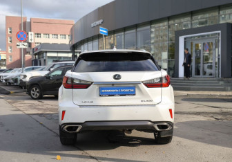 Подержанный автомобиль Lexus RX 2019 года (5 фото)