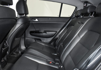 Подержанный автомобиль Kia Sportage 2021 года (12 фото)