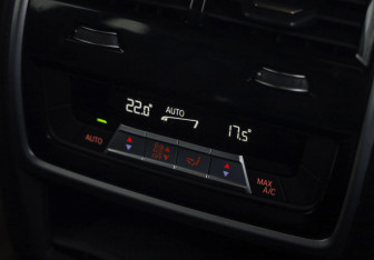Подержанный автомобиль BMW X5 2020 года (33 фото)
