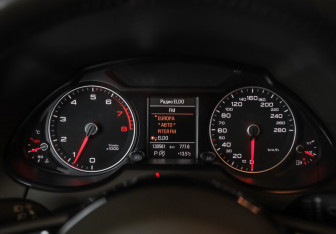 Подержанный автомобиль Audi Q5 2014 года (14 фото)