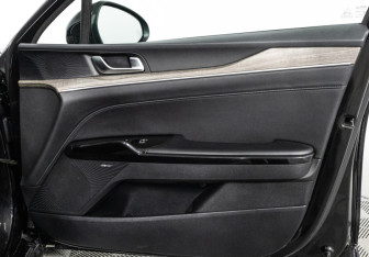 Подержанный автомобиль Kia K5 2021 года (30 фото)