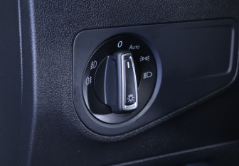 Подержанный автомобиль Volkswagen Tiguan 2018 года (14 фото)