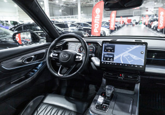 Подержанный автомобиль GAC GS8 2023 года (16 фото)
