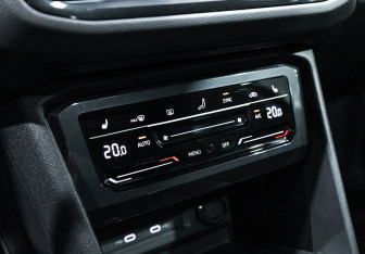 Подержанный автомобиль Volkswagen Tiguan 2021 года (21 фото)