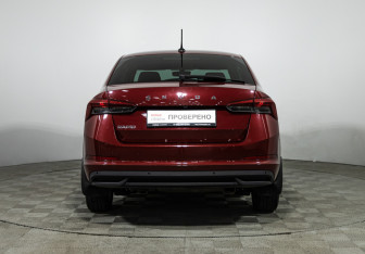 Подержанный автомобиль Skoda Rapid Liftback 2021 года (6 фото)