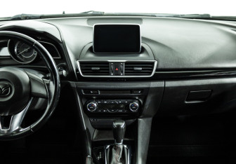 Подержанный автомобиль Mazda 3 Sedan 2014 года (14 фото)