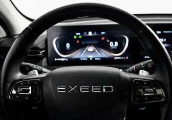 Подержанный автомобиль Exeed TXL 2022 года (16 фото)