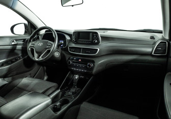 Подержанный автомобиль Hyundai Tucson 2019 года (9 фото)