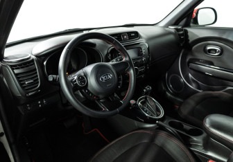 Подержанный автомобиль Kia Soul 2016 года (11 фото)