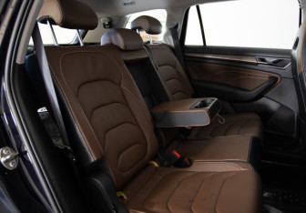 Подержанный автомобиль Skoda Kodiaq 2023 года (10 фото)
