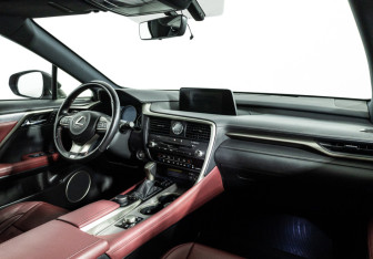 Подержанный автомобиль Lexus RX 2017 года (9 фото)