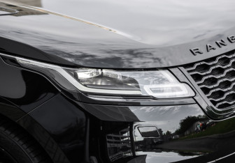 Подержанный автомобиль Land Rover Range Rover Velar 2017 года (11 фото)