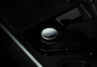 Подержанный автомобиль Haval H3 2024 года (19 фото)