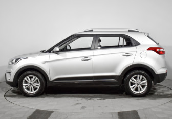 Подержанный автомобиль Hyundai Creta 2019 года (8 фото)