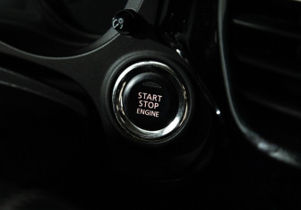 Подержанный автомобиль Mitsubishi Outlander 2020 года (17 фото)