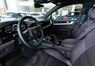 Новый Porsche Cayenne 2024 (14 фото)