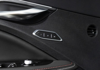 Подержанный автомобиль Geely Tugella 2023 года (17 фото)