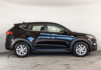 Подержанный автомобиль Hyundai Tucson 2019 года (4 фото)