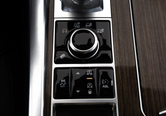 Подержанный автомобиль Land Rover Range Rover Sport 2013 года (19 фото)